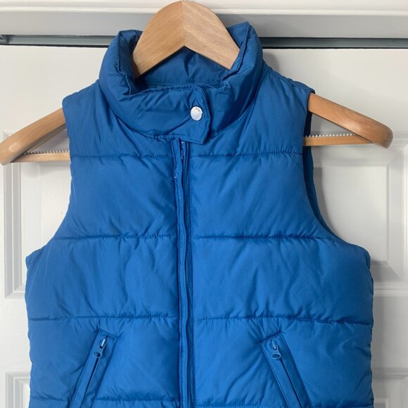 GAP Kids Blue Puffer Vest – Size Medium (8–9 Years) - Picture 2 of 11